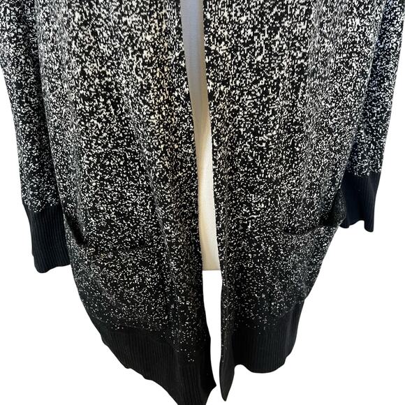 Chico's Zenergy Cardigan Women's Size 2 Large 12/14 Black White Ombre Hood - Picture 3 of 11